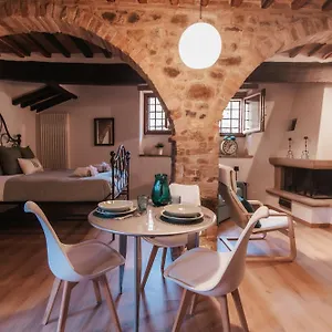 Donna Laura - , San Quirico dʼOrcia Italia