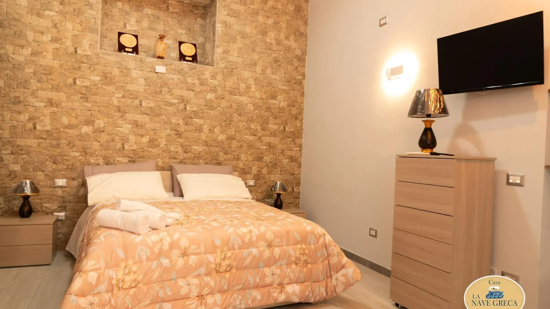 Holiday home Le Dimore Di Ulisse A Gela - Casa Vacanza B&B - La Nave Greca Italy