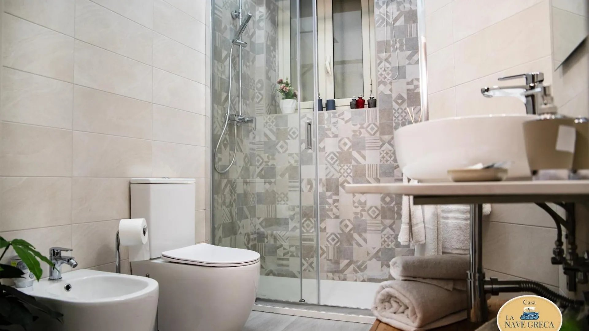 Le Dimore Di Ulisse A Gela - Casa Vacanza B&B - La Nave Greca Italy